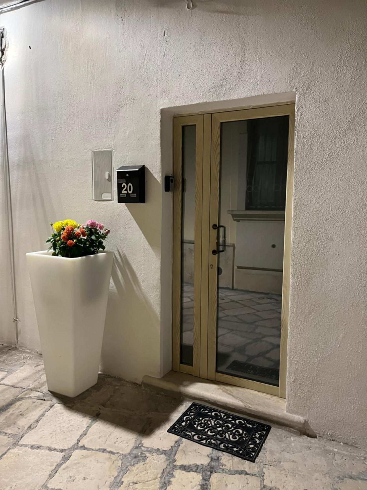 Davis Home Brindisi Exteriör bild